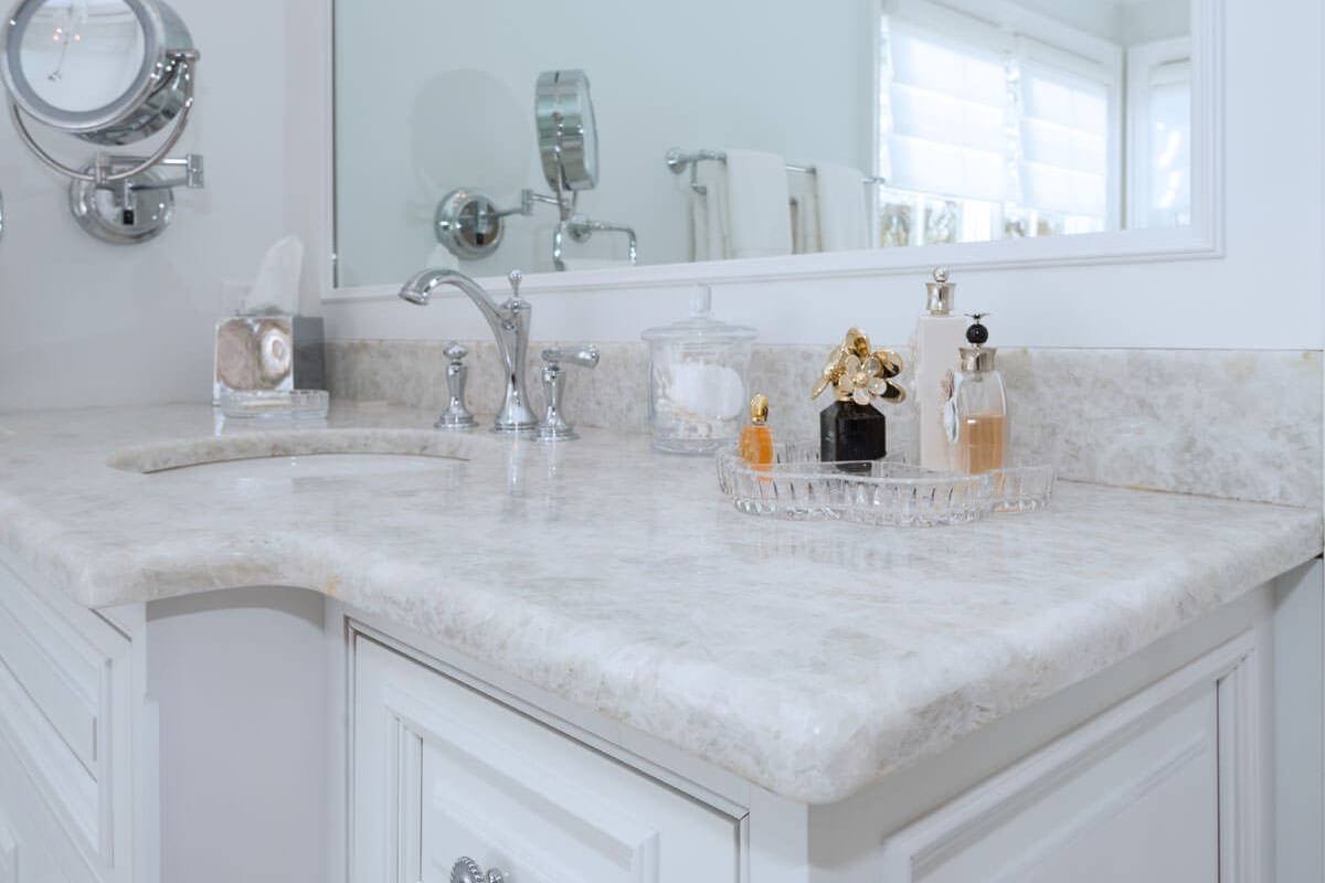 Close view of the matte texture in a leathered Antartide vanity top