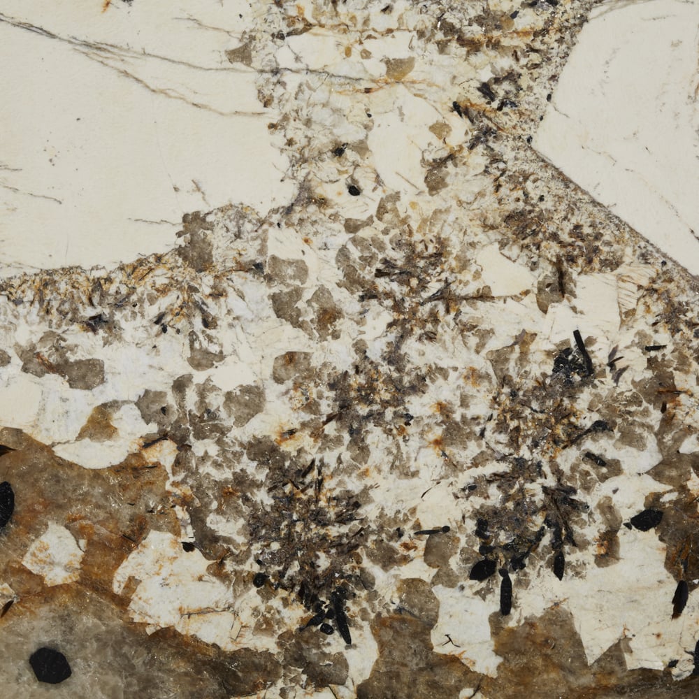 Square sample image of Roca Montana granite